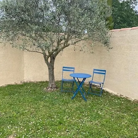 Villa Spa Piscine : Entre Mer Et Montagne *